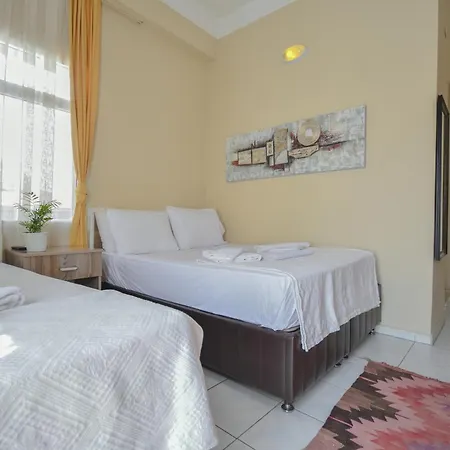 Huzur Royal Aparthotel 3*