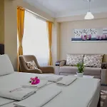 Huzur Royal 아파트호텔