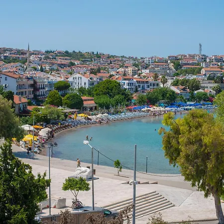 Huzur Royal 아파트호텔